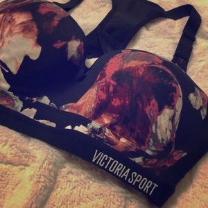 Brand new Victoria secret sport bra (price drop❤️)